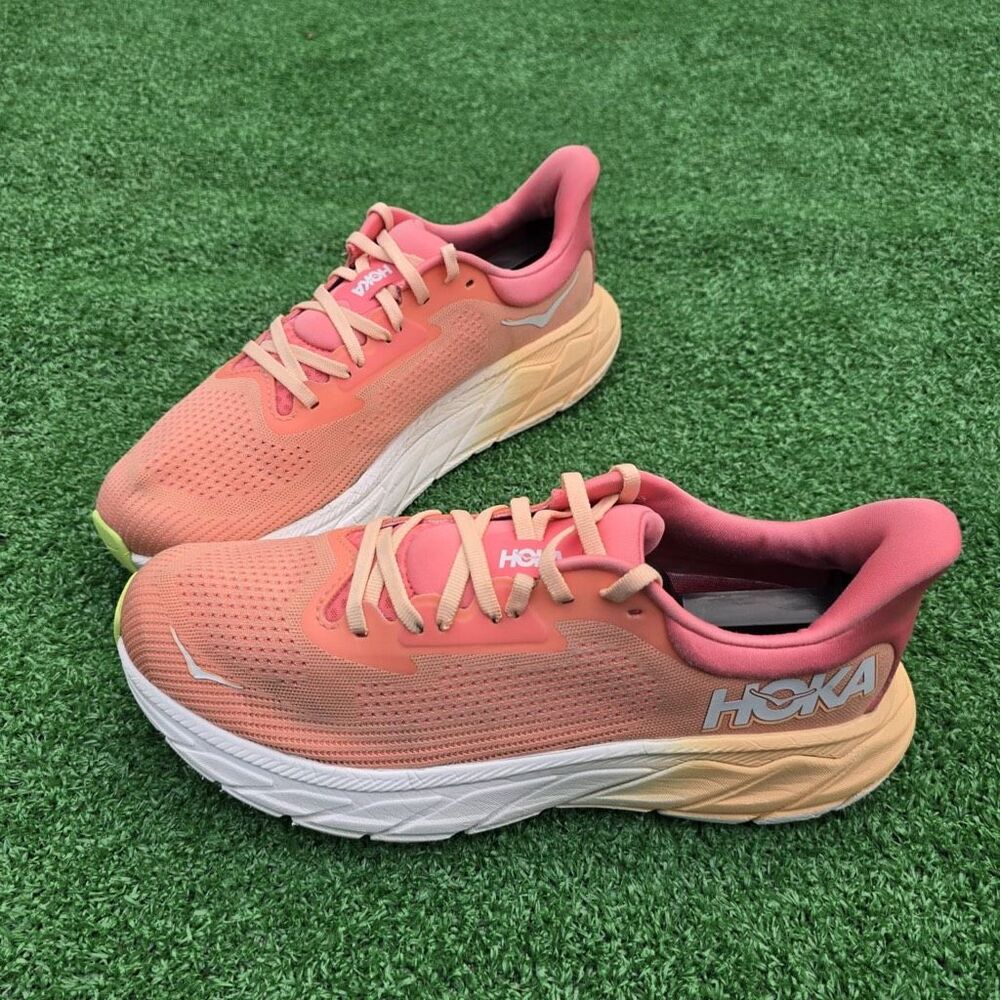 HOKA ONE ONE ARAHI 7 - Women’s Running Shoes - SIZE 10B